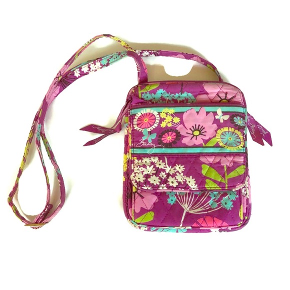 Vera Bradley Handbags - Vera Bradley Crossbody Bag
